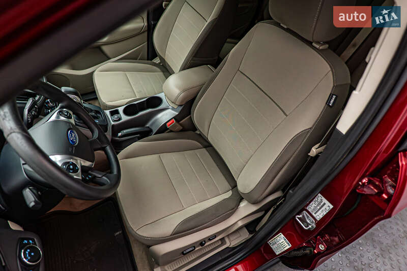 Позашляховик / Кросовер Ford Escape 2014 в Києві