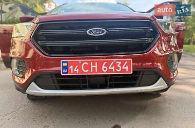 Внедорожник / Кроссовер Ford Escape 2019 в 
