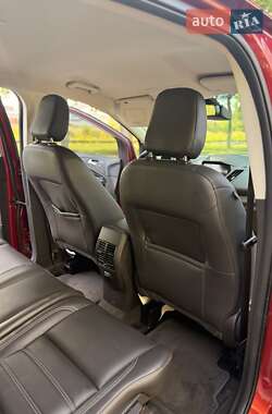 Внедорожник / Кроссовер Ford Escape 2019 в 