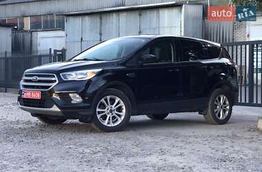 Внедорожник / Кроссовер Ford Escape 2016 в 