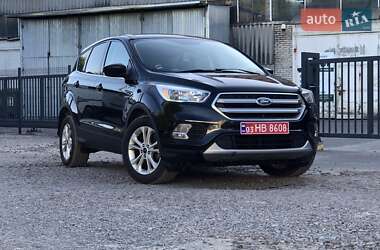 Внедорожник / Кроссовер Ford Escape 2016 в 