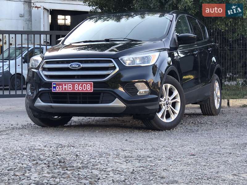 Внедорожник / Кроссовер Ford Escape 2016 в Львове