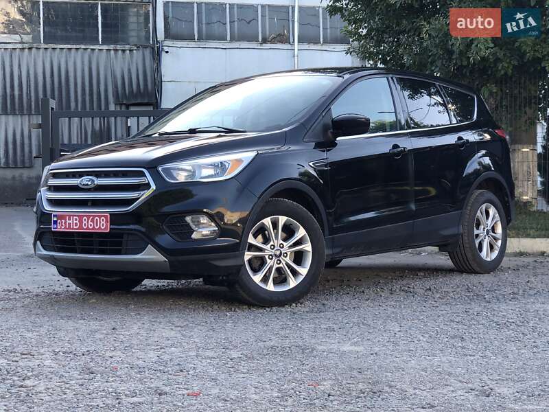 Внедорожник / Кроссовер Ford Escape 2016 в Львове