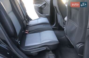 Внедорожник / Кроссовер Ford Escape 2016 в 