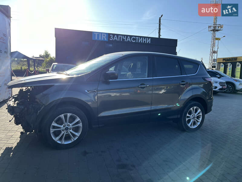 Внедорожник / Кроссовер Ford Escape 2016 в Львове