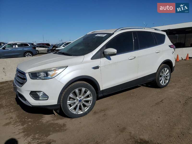 Внедорожник / Кроссовер Ford Escape 2017 в 