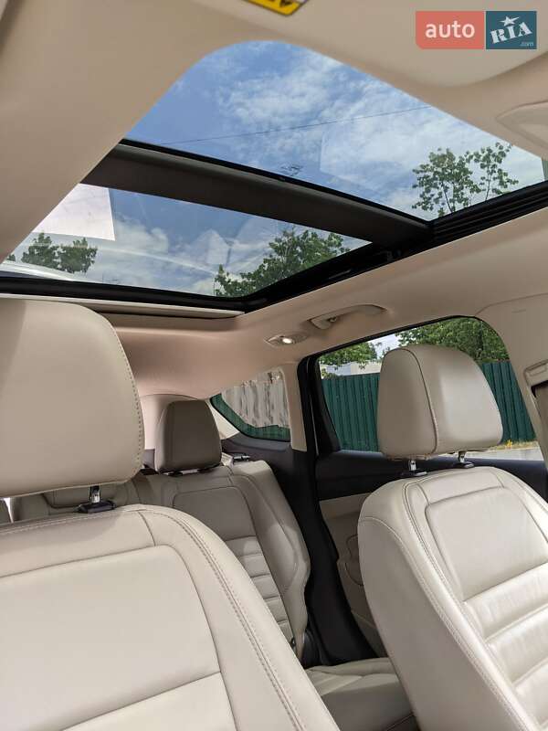 Внедорожник / Кроссовер Ford Escape 2016 в Киеве фото 12 Внедорожник / Кроссовер Ford Escape 2016 в Киеве