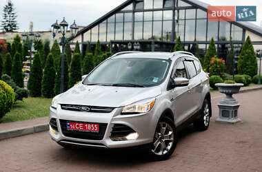 Позашляховик / Кросовер Ford Escape 2015 в Стрию