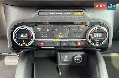 Внедорожник / Кроссовер Ford Escape 2021 в 