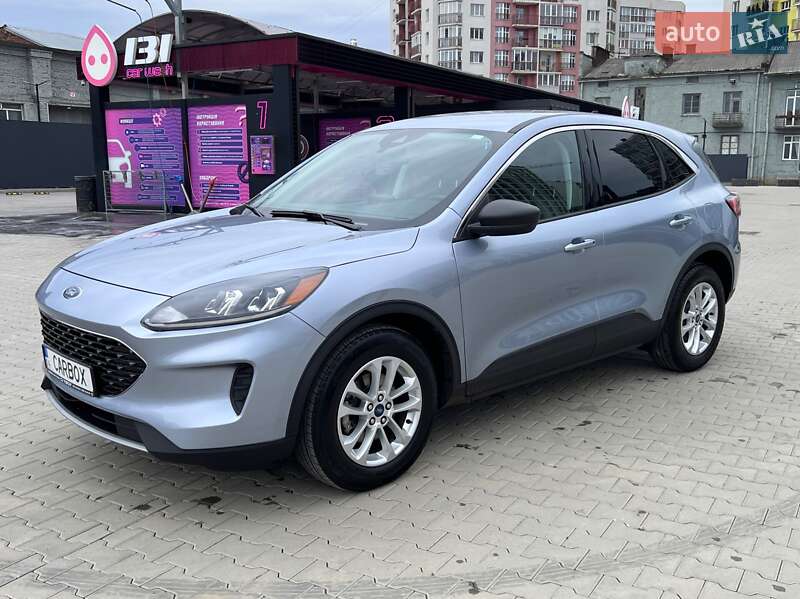 Внедорожник / Кроссовер Ford Escape 2022 в 