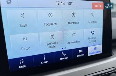 Внедорожник / Кроссовер Ford Escape 2022 в 