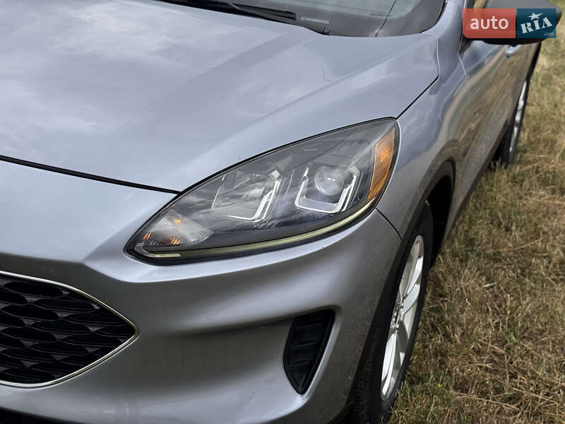 Позашляховик / Кросовер Ford Escape 2021 в Полтаві