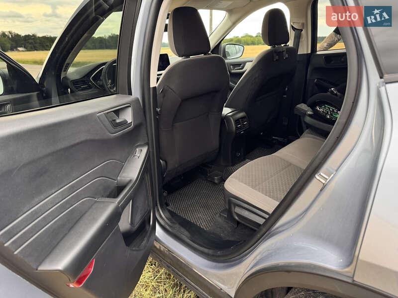 Позашляховик / Кросовер Ford Escape 2021 в Полтаві