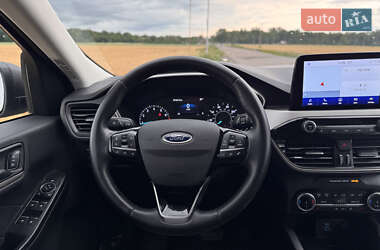 Внедорожник / Кроссовер Ford Escape 2021 в 