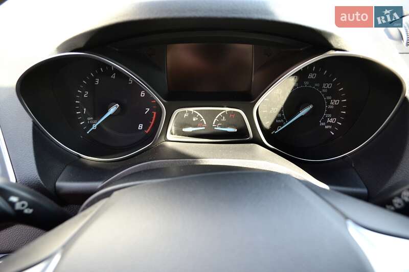 Внедорожник / Кроссовер Ford Escape 2015 в Житомире