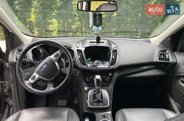 Внедорожник / Кроссовер Ford Escape 2013 в 