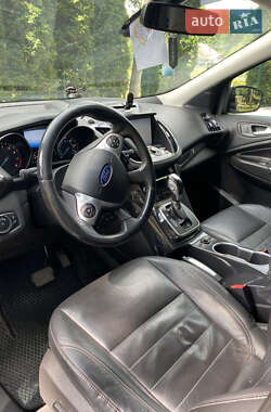 Внедорожник / Кроссовер Ford Escape 2013 в 