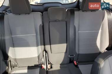 Внедорожник / Кроссовер Ford Escape 2015 в 