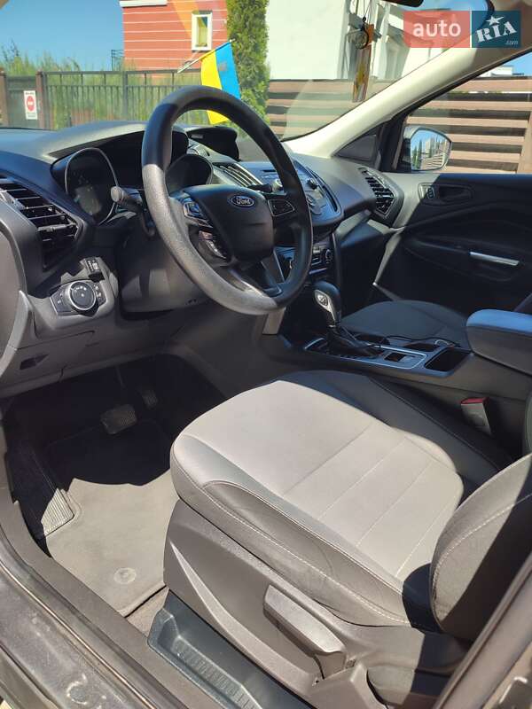 Позашляховик / Кросовер Ford Escape 2016 в Львові