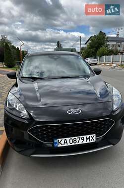 Внедорожник / Кроссовер Ford Escape 2022 в 