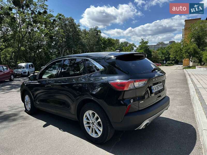 Внедорожник / Кроссовер Ford Escape 2022 в Киеве