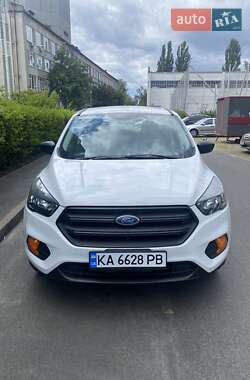 Внедорожник / Кроссовер Ford Escape 2017 в Киеве