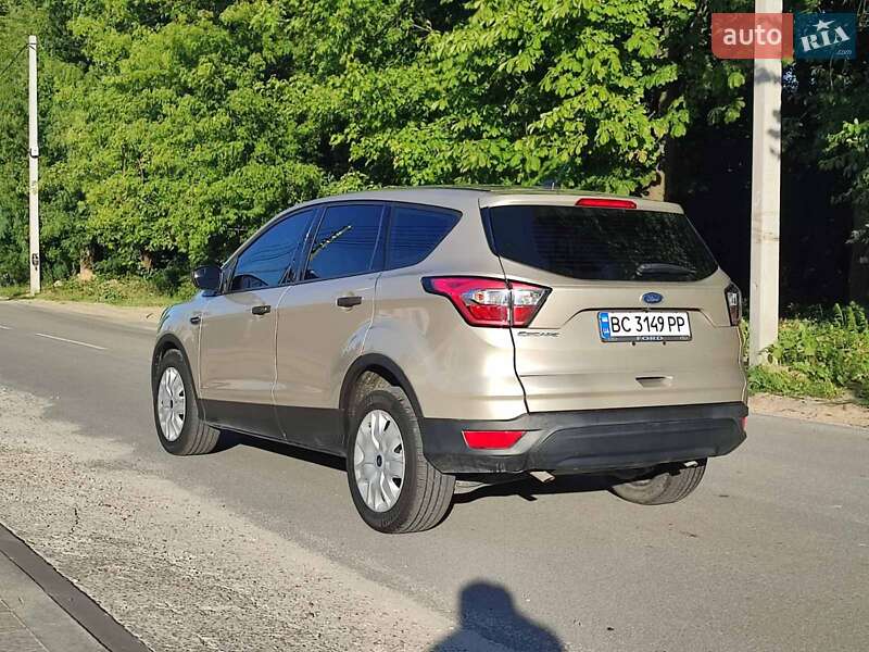 Внедорожник / Кроссовер Ford Escape 2017 в Львове