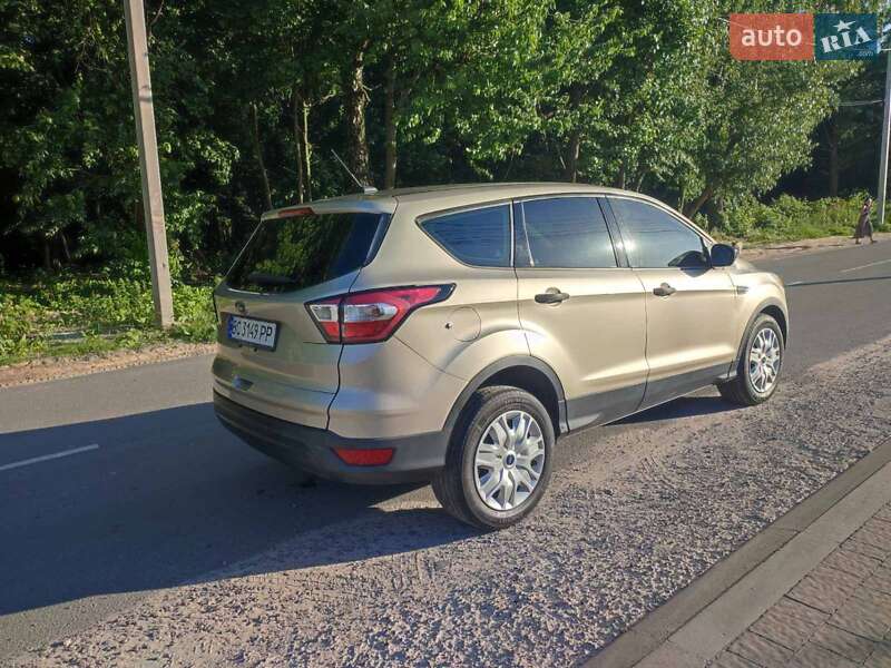 Внедорожник / Кроссовер Ford Escape 2017 в Львове
