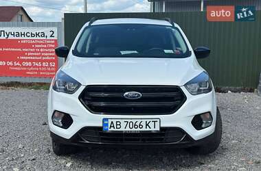 Внедорожник / Кроссовер Ford Escape 2019 в 
