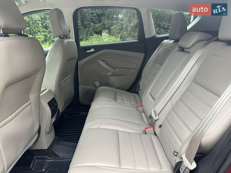 Внедорожник / Кроссовер Ford Escape 2018 в Львове