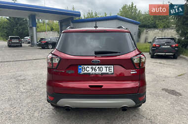 Внедорожник / Кроссовер Ford Escape 2018 в 