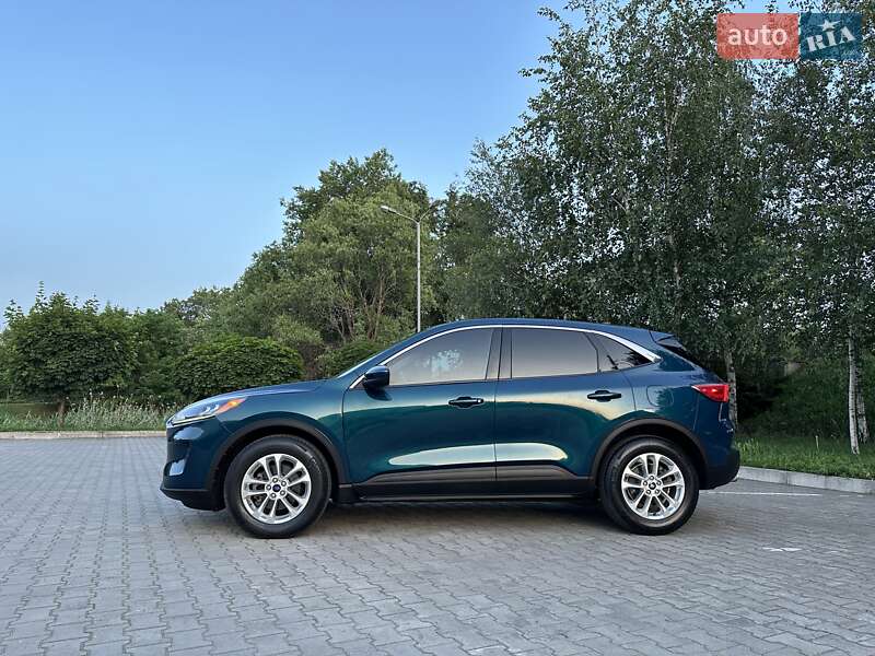 Внедорожник / Кроссовер Ford Escape 2020 в Павлограде