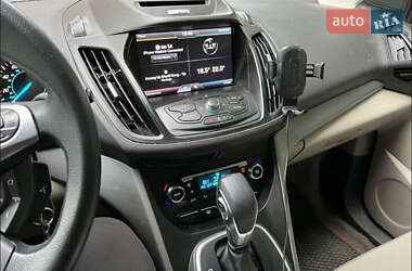 Внедорожник / Кроссовер Ford Escape 2013 в 