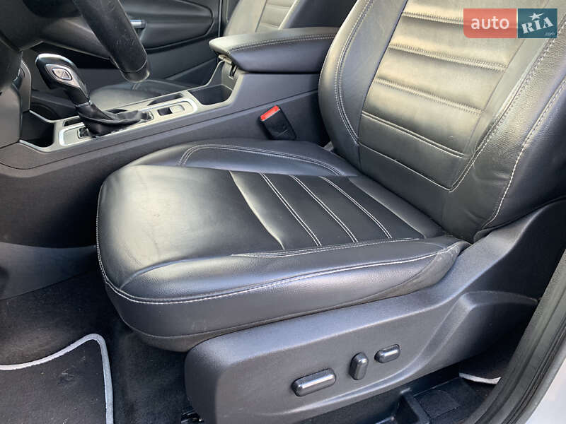Внедорожник / Кроссовер Ford Escape 2018 в Киеве