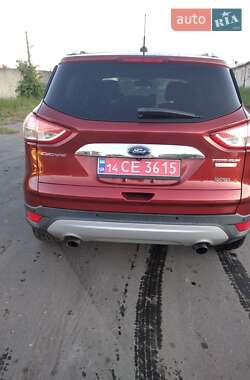 Внедорожник / Кроссовер Ford Escape 2014 в 