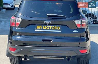Внедорожник / Кроссовер Ford Escape 2017 в 