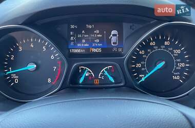 Внедорожник / Кроссовер Ford Escape 2017 в 