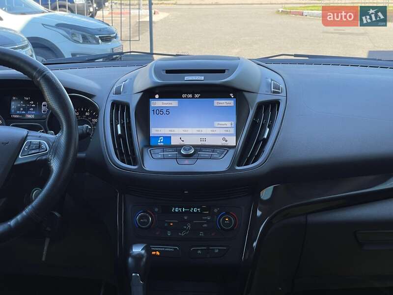 Внедорожник / Кроссовер Ford Escape 2017 в Киеве