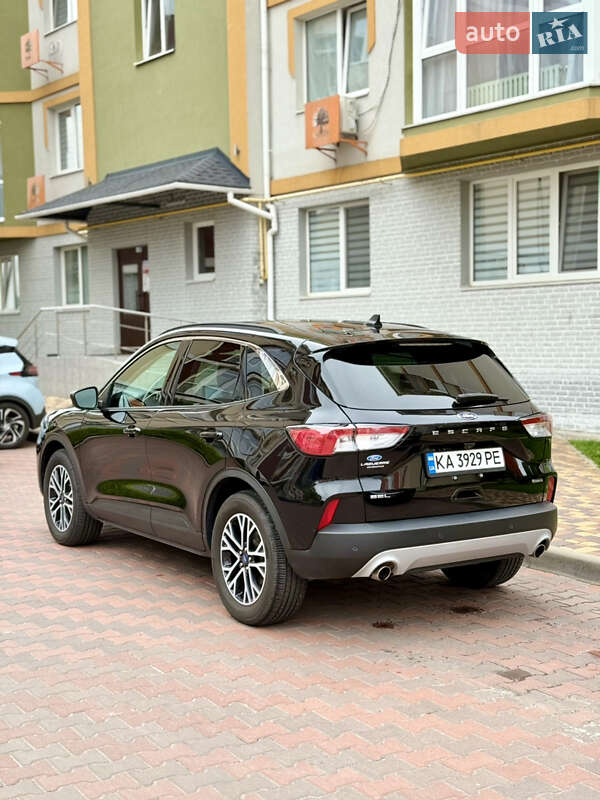 Внедорожник / Кроссовер Ford Escape 2021 в Киеве