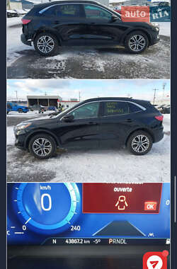 Внедорожник / Кроссовер Ford Escape 2021 в 