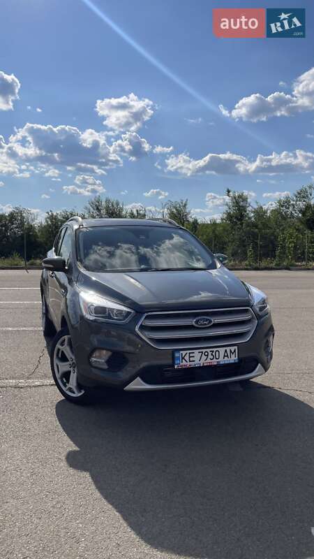 Внедорожник / Кроссовер Ford Escape 2019 в Днепре