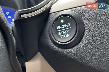 Внедорожник / Кроссовер Ford Escape 2020 в 