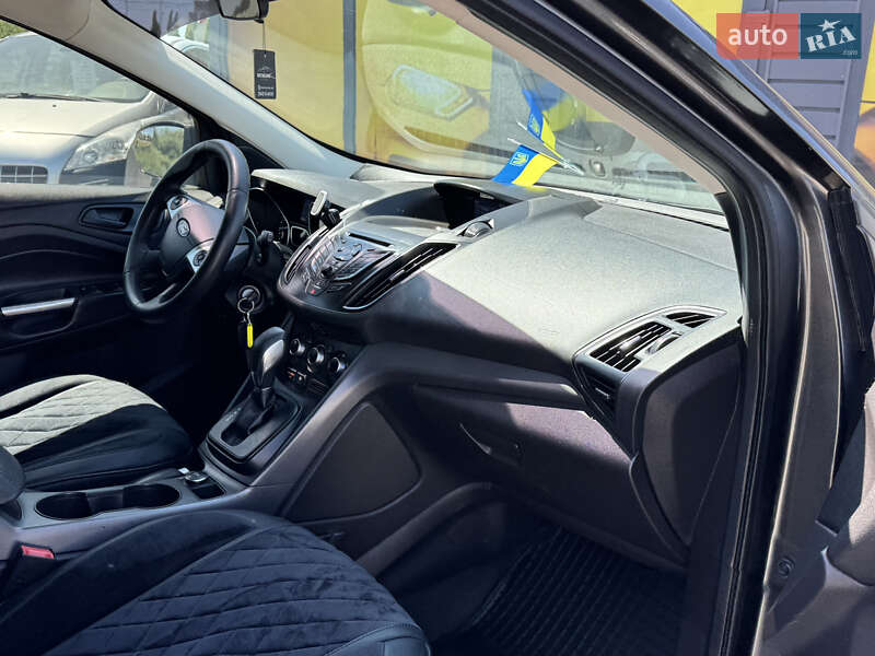 Внедорожник / Кроссовер Ford Escape 2014 в Стрые