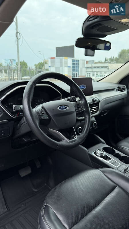 Внедорожник / Кроссовер Ford Escape 2019 в Одессе