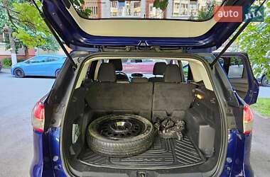 Внедорожник / Кроссовер Ford Escape 2014 в 