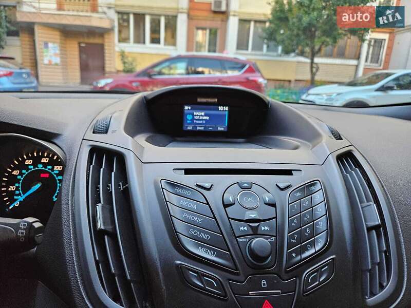 Внедорожник / Кроссовер Ford Escape 2014 в Вишневом