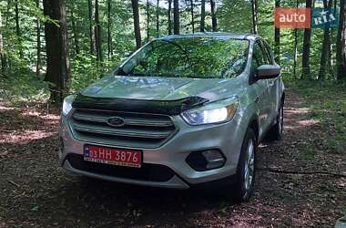 Внедорожник / Кроссовер Ford Escape 2019 в 
