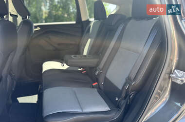 Внедорожник / Кроссовер Ford Escape 2019 в 