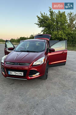 Внедорожник / Кроссовер Ford Escape 2015 в 
