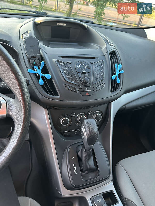 Внедорожник / Кроссовер Ford Escape 2015 в Золочеве фото 11 Внедорожник / Кроссовер Ford Escape 2015 в Золочеве